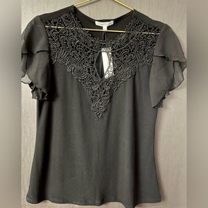 BNWT-From Emma & Olive black top with lace appliqué. Shear sleeves. Sz Small